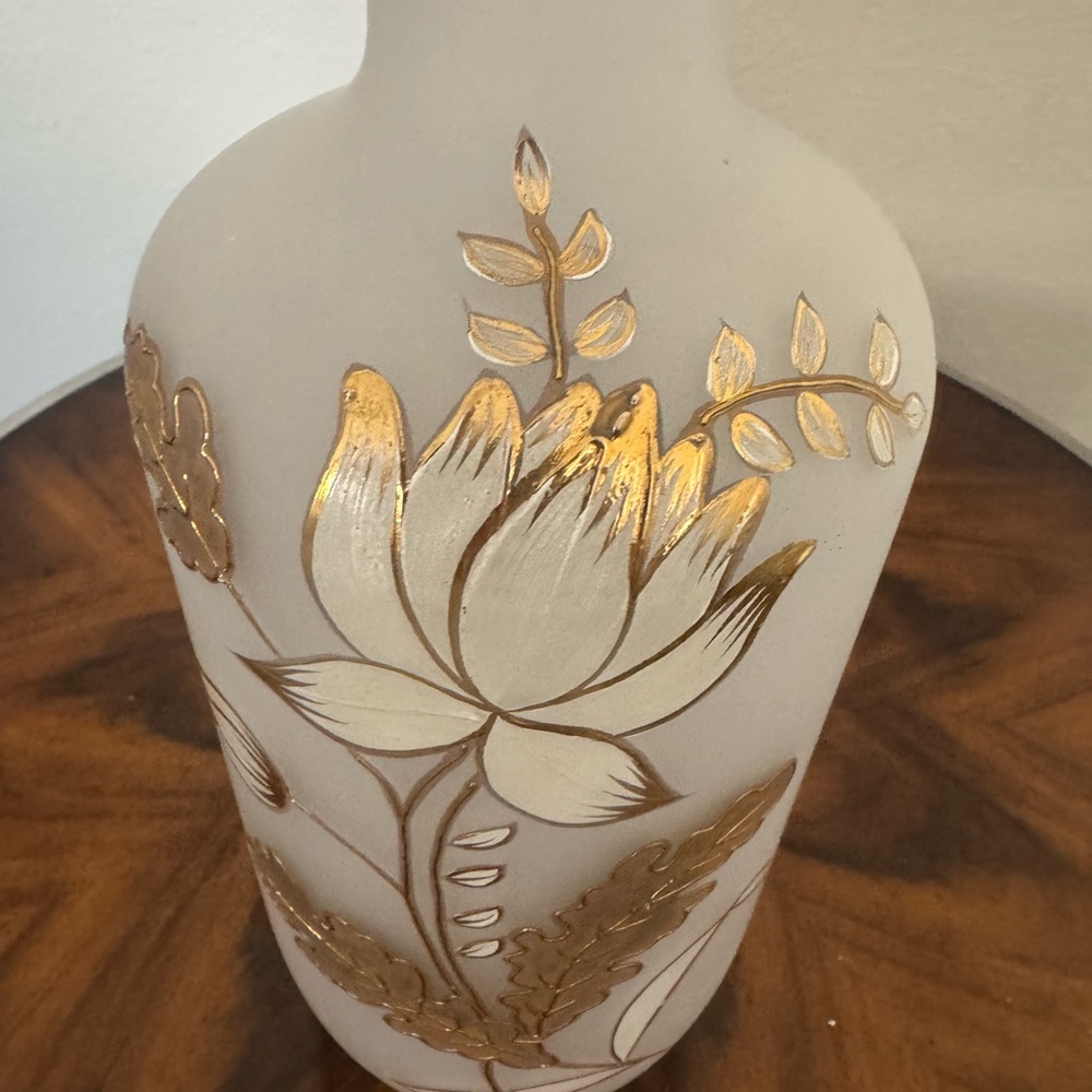 Vintage Hand Blown Opaque Glass Vase With Gilt Flowers 12 1/2” - Picture 4 of 10